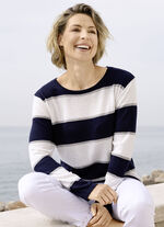 Pullover mit aufwendiger Steinchenzier 