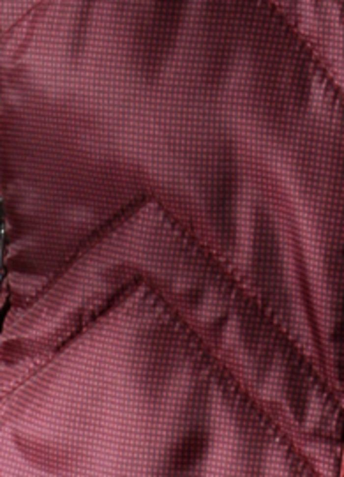 Jacke mit seitlicher L&auml;ngssteppung 