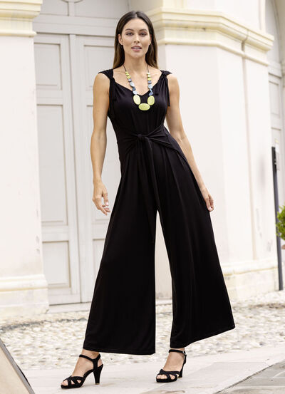 Jumpsuit mit angenähtem Hüftbindegürtel in 3 Farben 