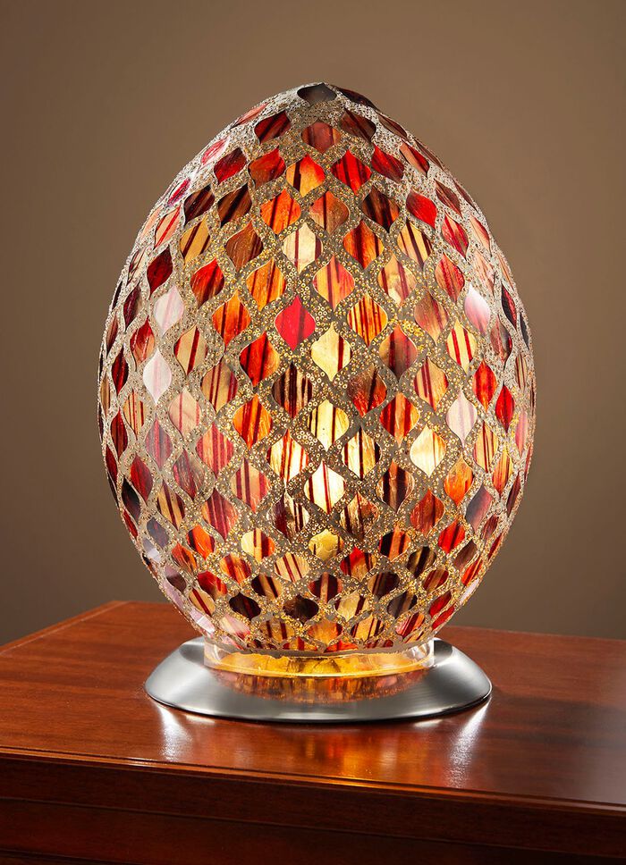 Tischlampe in Eiform mit faszinierendem Mosaik-Effekt 