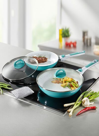 Pfannen-Set mit abnehmbaren Silikongriffen 