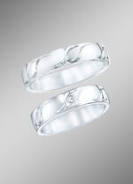 Trauringe mit Wellengravur 