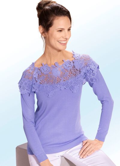 Pullover mit edlem Spitzenbesatz 