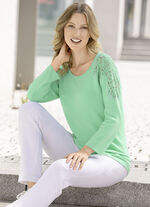 Pullover mit edler Spitze   MINZE