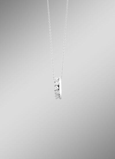 Moderner Anh&auml;nger mit synth. Zirkonia und Ankerkette 