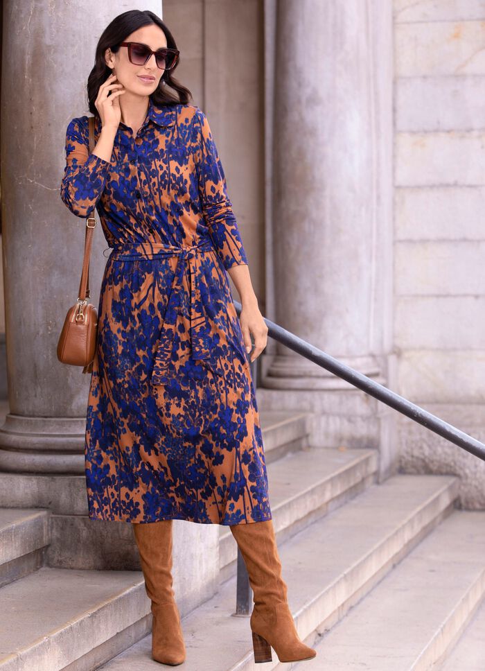 Kleid mit Bindegürtel 