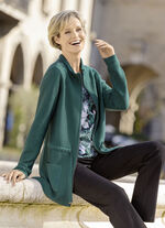 Strickjacke mit Bindeband zur Weitenregulierung 