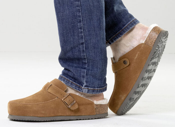 Gefütterte Herren-Clogs, mit Lammfell COGNAC