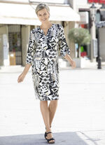 Kleid Kleid mit V-Ausschnitt 