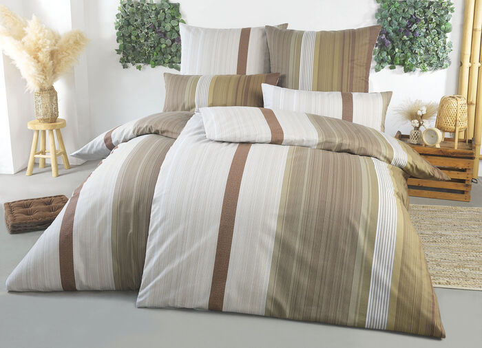 Beidseitig bedruckte Bettwäsche-Garnitur von Florella BRAUN