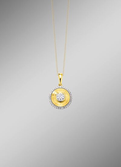 Stilvoller Anh&auml;nger mit Brillant und Diamanten 