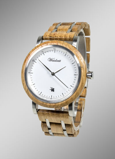 Herrenuhr mit Holzband der Marke Waidzeit 