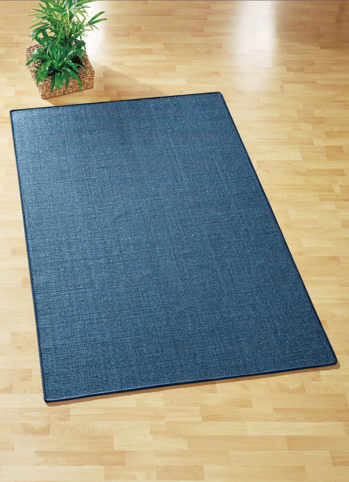 Brücken und Teppiche aus Sisal – die reine Natur BLAU
