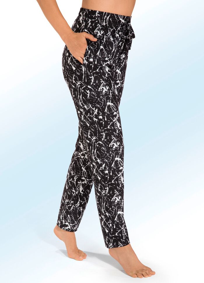 Hose mit bequemem Dehnbund rundum 