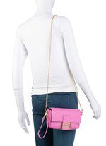 Laurina Tasche mit trendigem Metallschmuck PINK