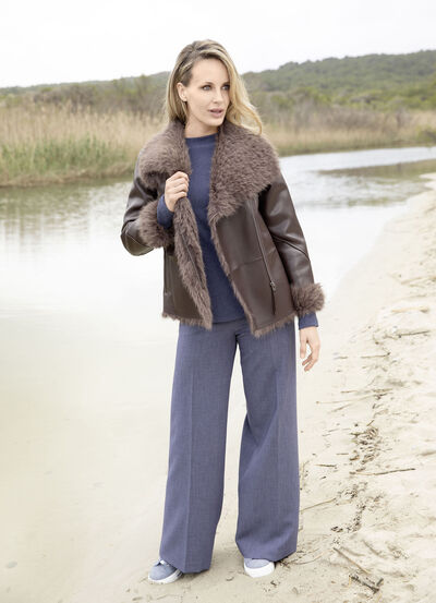 Kurzjacke aus Nappaleder-Imitat  Kurzjacke aus Nappaleder-Imitat