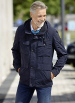 Kurzjacke von «New Canadian» 