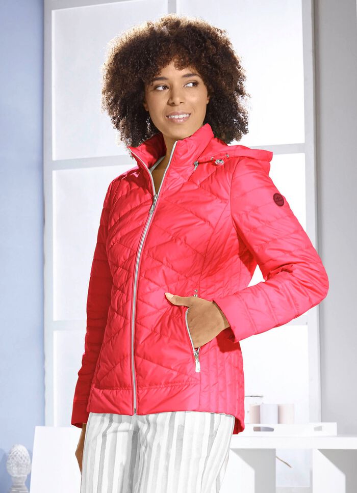 Jacke mit figurg&uuml;nstiger L&auml;ngssteppung 