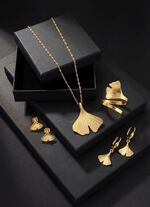 Anh&auml;nger mit Ginkgoblatt 