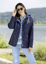 Funktionsjacke mit abnehmbarer Kapuze 