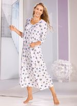 Nachthemd mit Faltenlegung und Absteppung am Dekollet&eacute; 