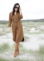 Kleid mit Bindegürtel 