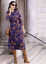 Kleid mit Bindegürtel 