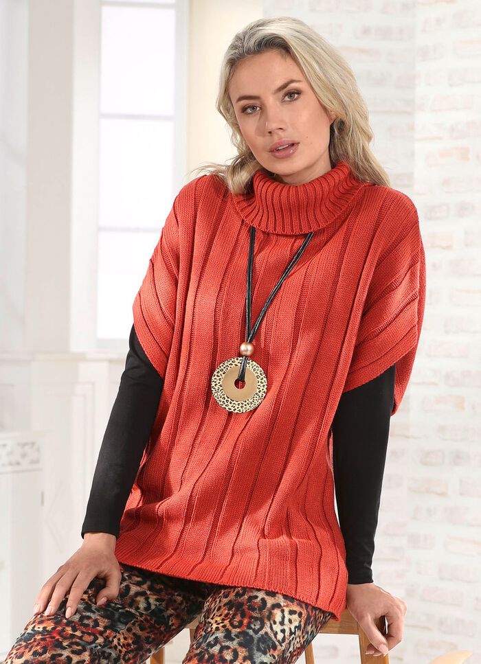 Pullunder in streckender Optik 