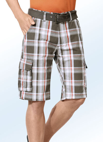 Bermudas mit Gürtel und Cargotaschen in 2 Farben 