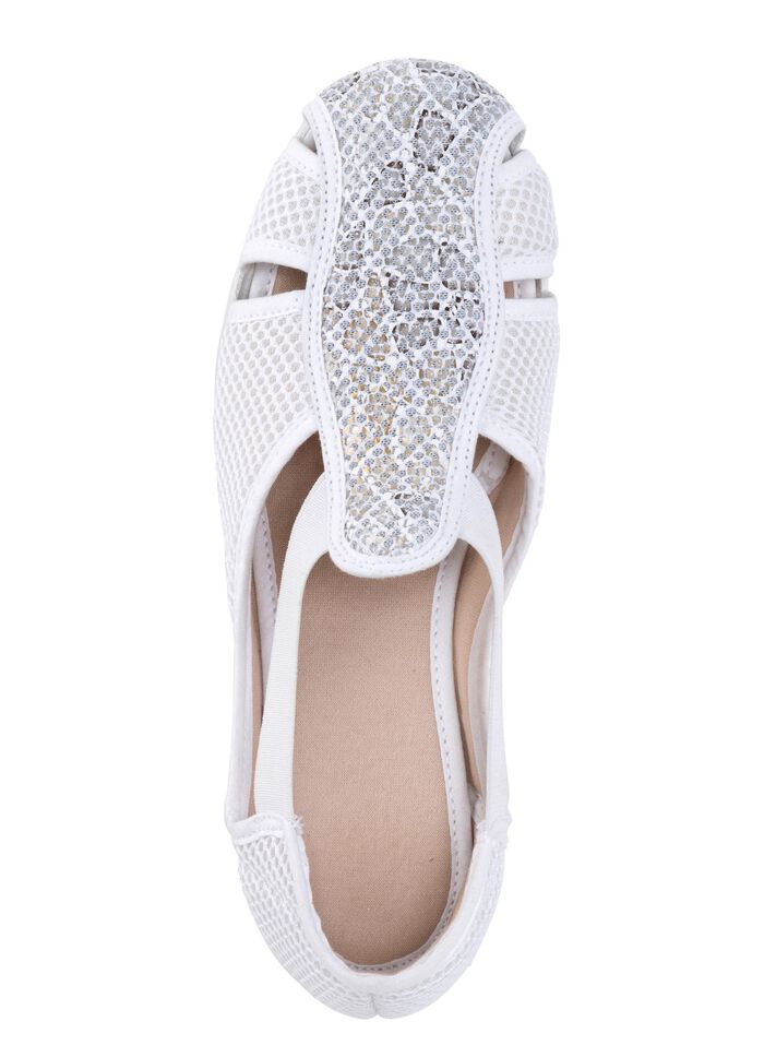 Slipper mit luftigen Durchbr&uuml;chen 