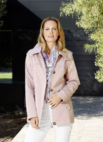 Jacke mit abnehmbarer Kapuze 