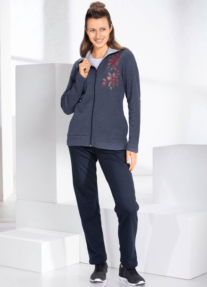 Freizeitanzug mit zwei Hosen 