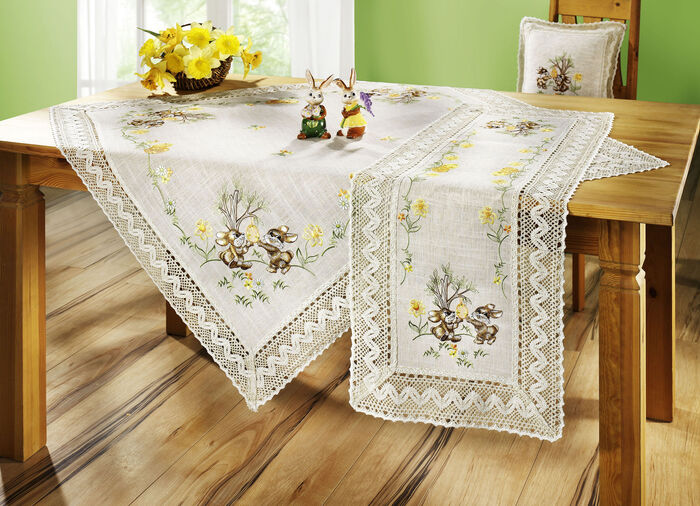 Accessoires mit Spitze aus dem Hause Schäfer 