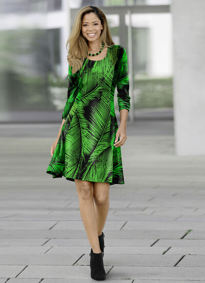 Kleid mit Palmenblatt-Motiv 